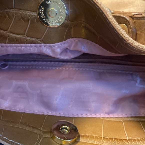 Kathy Van Zeeland like new purse! - Picture 6 of 9